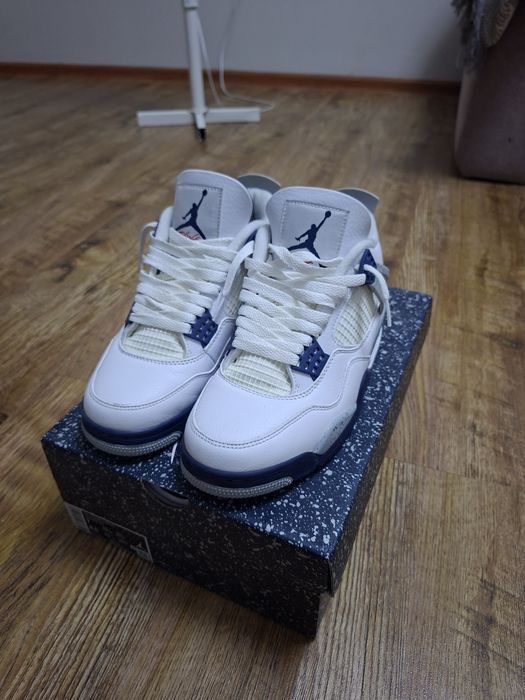 Кроссовки Nike air Jordan 4