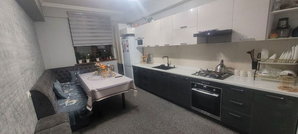 NURAFSHON KÒCHA 4xona 140kv narxini  xonalar keng va yoruĝ