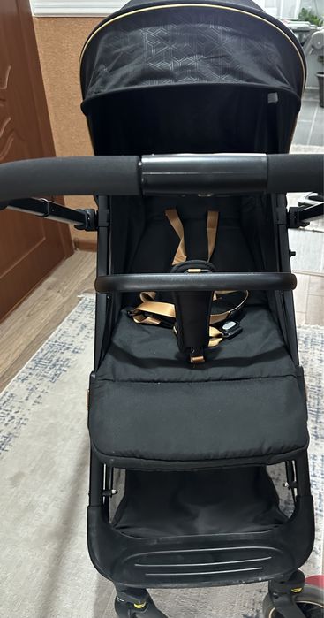 Коляска детская прогулочная