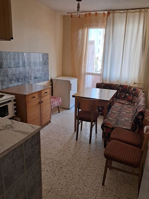 Дава се под наем Двустаен апартамент в Разград, Център - 75 кв.м за 204 € - Снимка #8