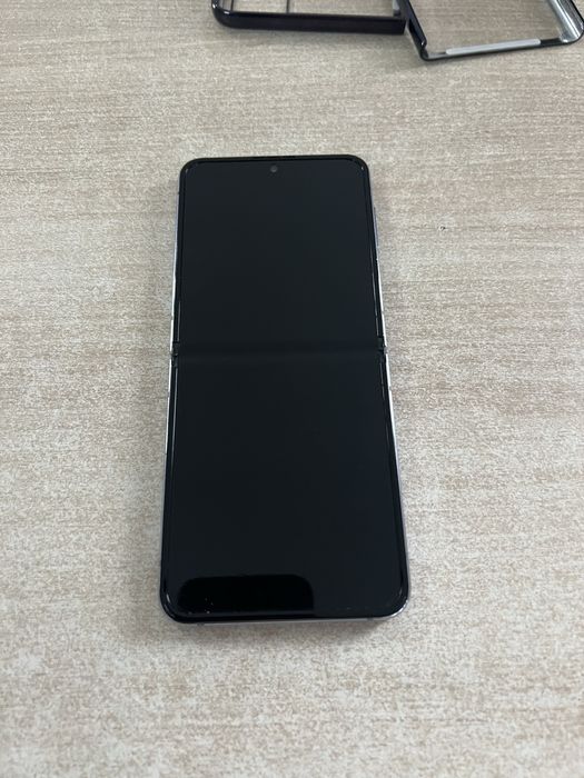 Samsung galaxy Z Flip4