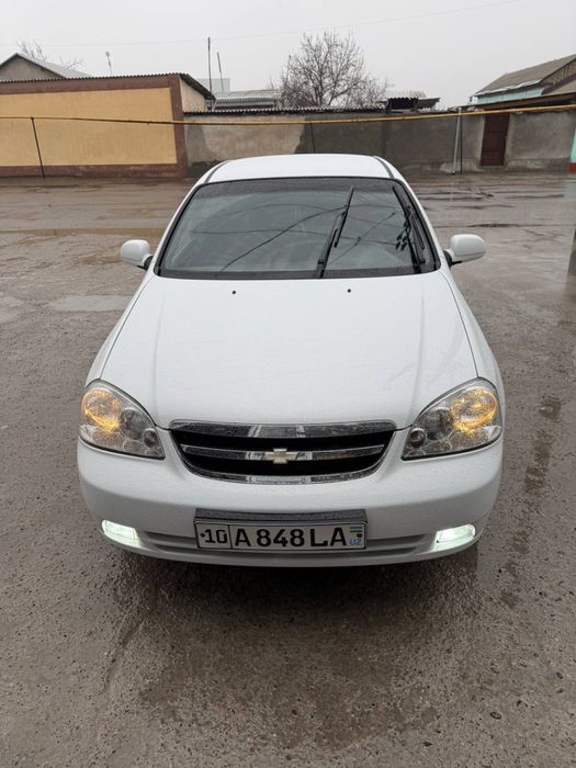 Lacetti sotiladi 2010 ideal xolatta