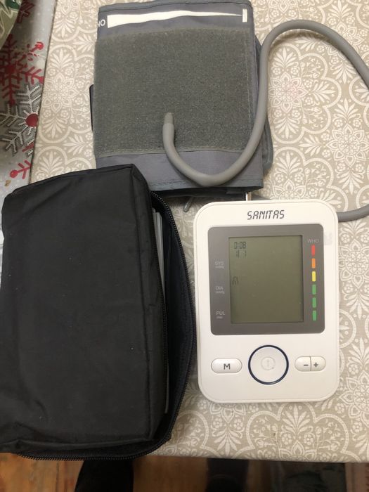Прдам тонометр sanitas