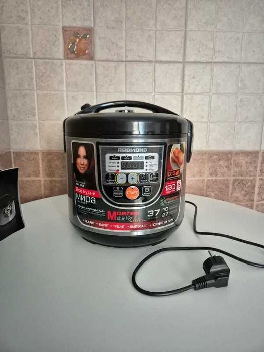 Multicooker Redmond RMC-M22