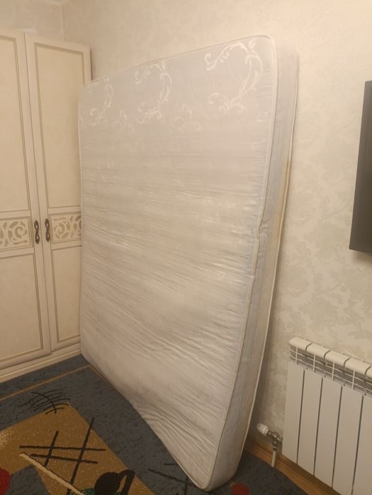 Два матраса по 160*200 см