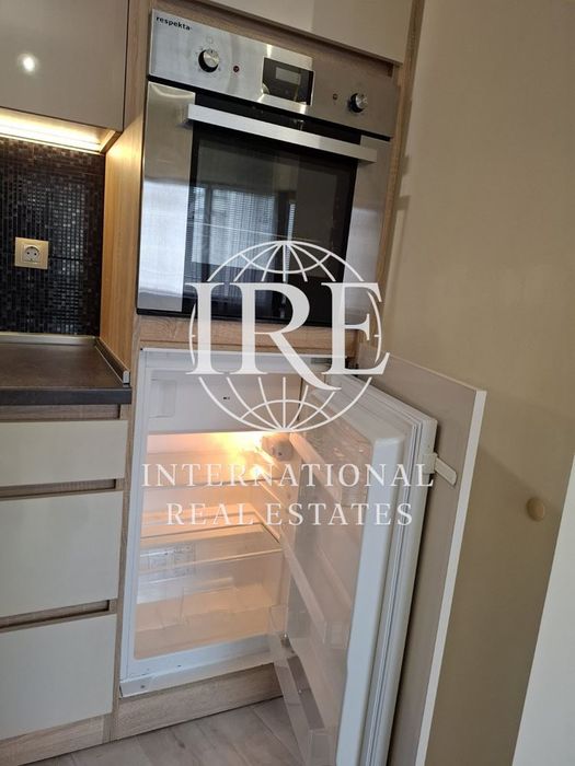 Дава се под наем Двустаен апартамент в Варна, Бриз - 70 кв.м за 698.19 € - Снимка #4