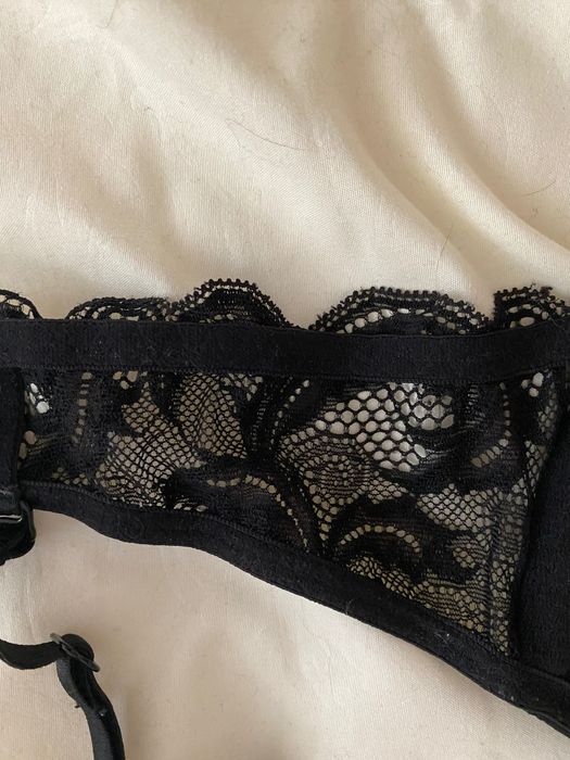 Черен сутиен с дантела