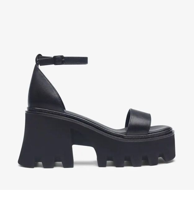 Босоножки BETSY 39 размер