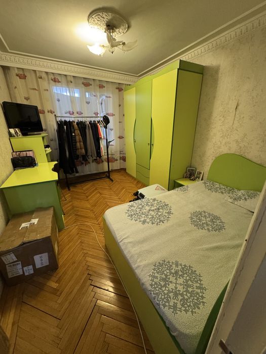 Vand camera dormitor, dulap, par, birou, noptiera