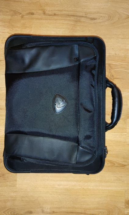 Geanta office laptop stil diplomat