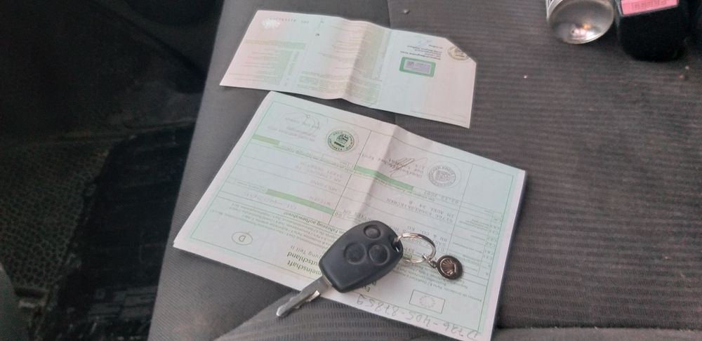 Опел Виваро 2.5DCI