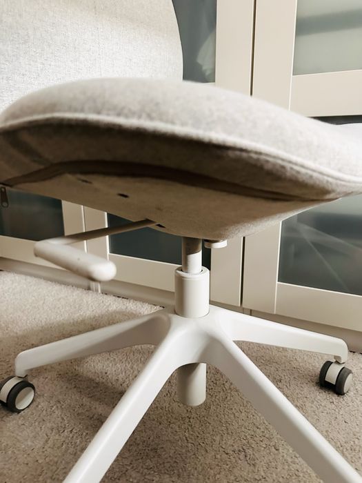 Scaun conferinta IKEA alb bej