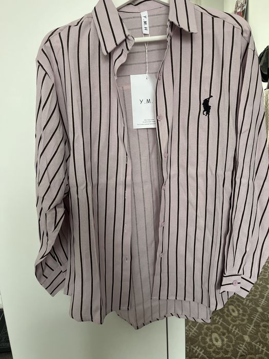 Рубашка поло.