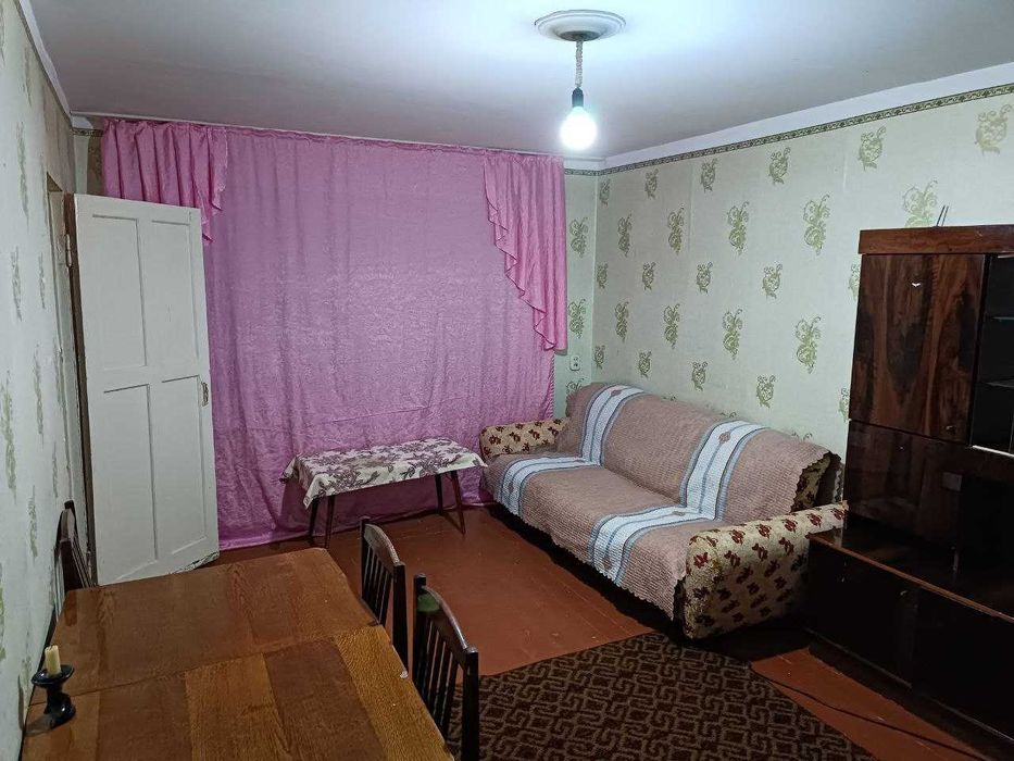 Продается 3-комнатная квартира с капитальным ремонтом (Чирчик)