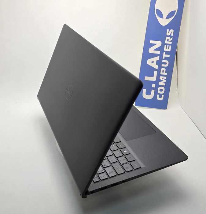 Dell Pro 15 Essential