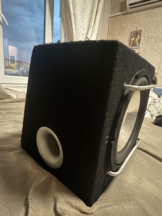 Бас каса MAGNAT 12