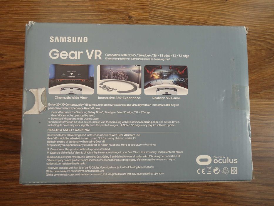 Samsung Очила за Виртуална Реалност Gear VR Oculus