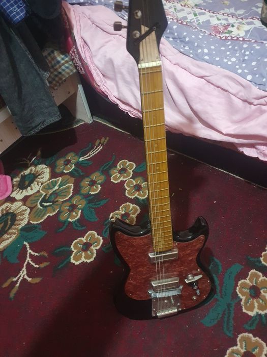 Gitara chiholi blan
