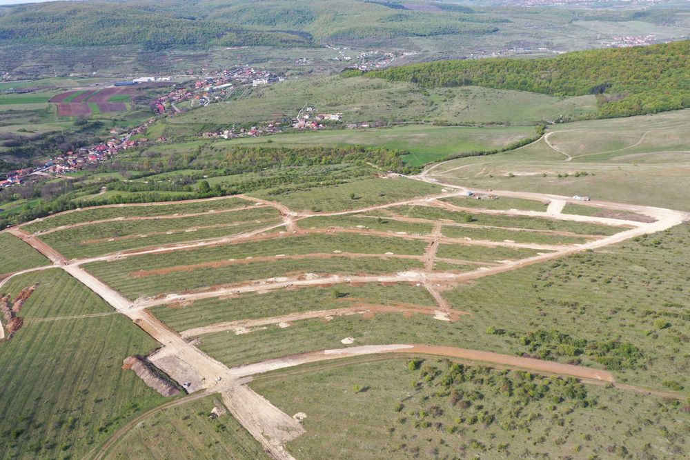 De vanzare parcele teren pentru casa cu suprafete intre 800-900 mp