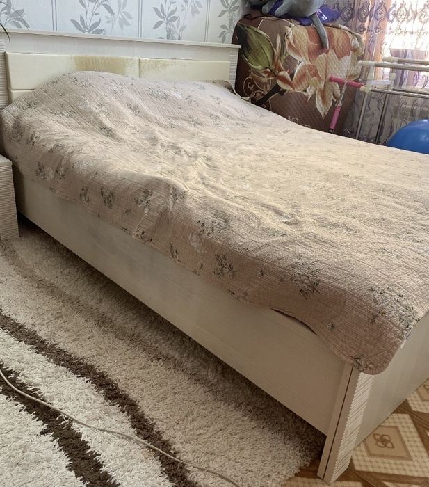 Кровать двухспальная&