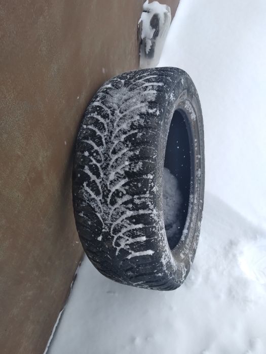 Продам зимнюю шину