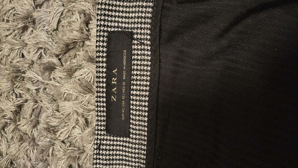Pantaloni lungi ZARA