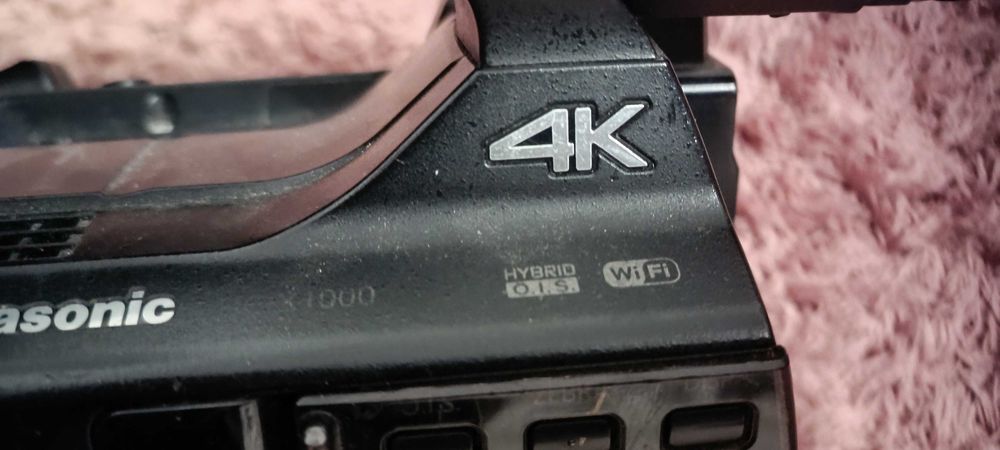 Panasonic HC-X1000 4K – 2 Acumulatori + Încărcător – Stare foarte bună