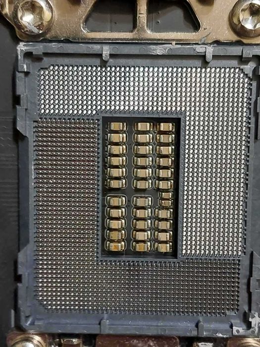 Gigabyte Z790 Aorus Elite AX Wi-Fi DDR5