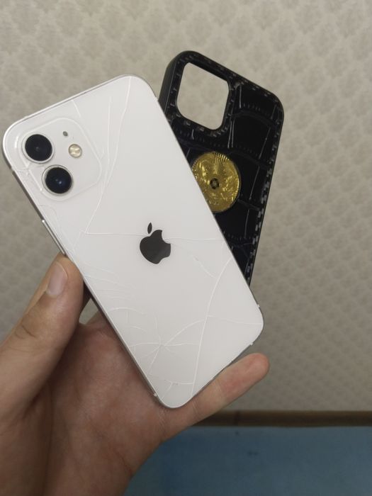 Продам iPhone 12 в хорошом состояний