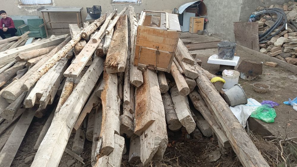 Б/у болор квлама река черный потолок тахта бор