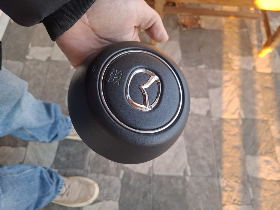 Grila superioara radiator, capac airbag volan Mazda 3 2019 -2023