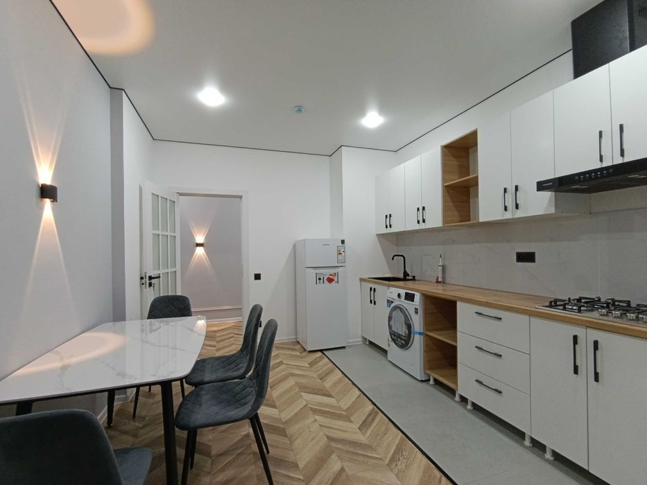 NRJ ZAMON, рядом метро 2-ком квартира с готовым квартирантом-500