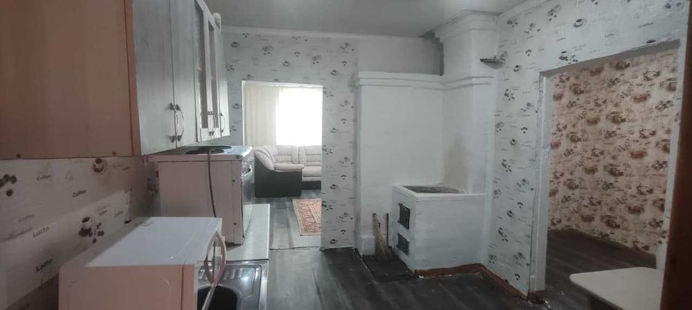 Продам 2-комн.дом в Рабочем. Барачного типа.