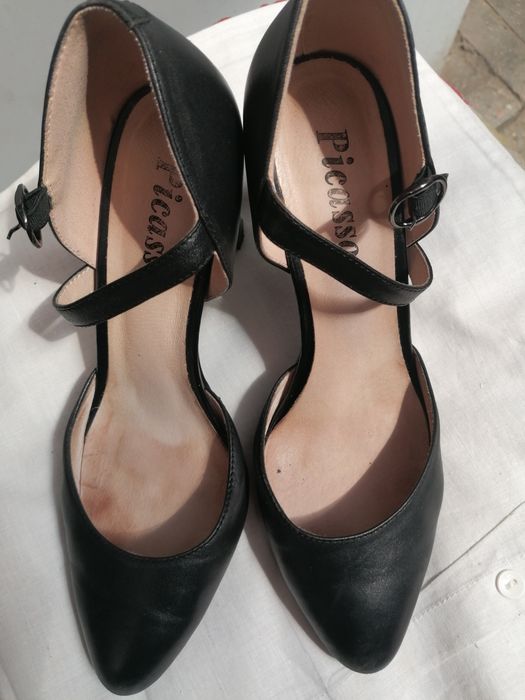 Обувь женская на каблуке