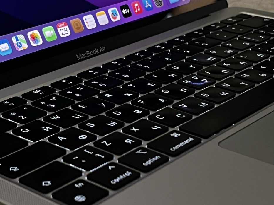 Macbook Air M1 8/256 Silver