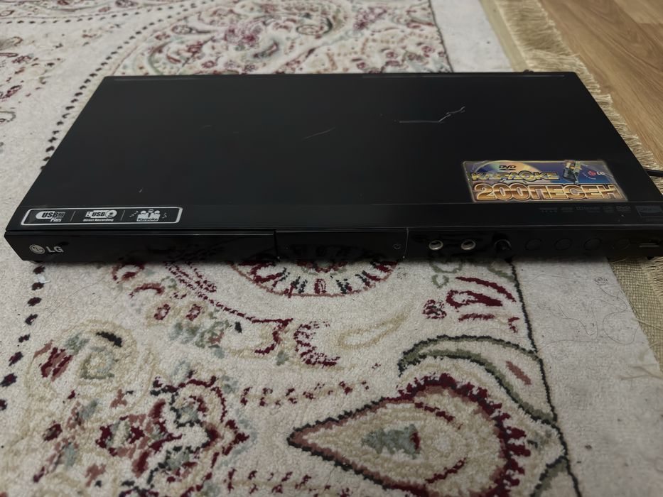 DVD-проигрыватель LG DVX583K с караоке и USB