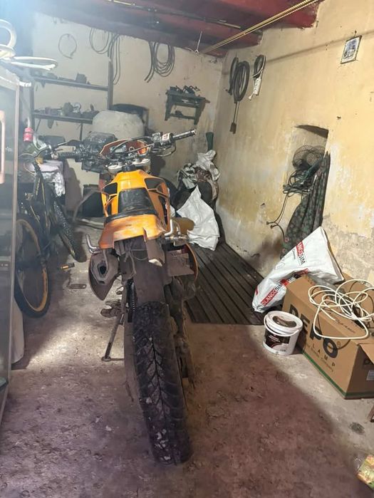 Vand cross 125 hyosung XCX cu acte