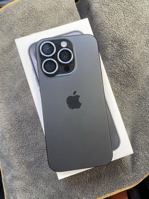 Продам iPhone 15 Pro, black titanium