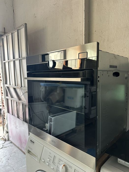Фурна +гаранция 1 година. AEG, конвекция, пара. Безплатна доставка за София