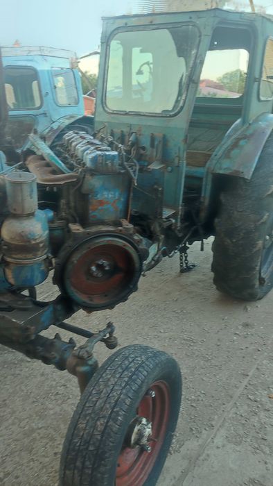 Продам тракторТ 40