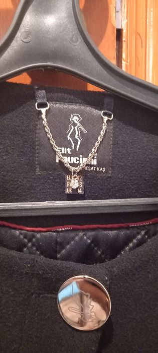 Срочно продам женское пальто