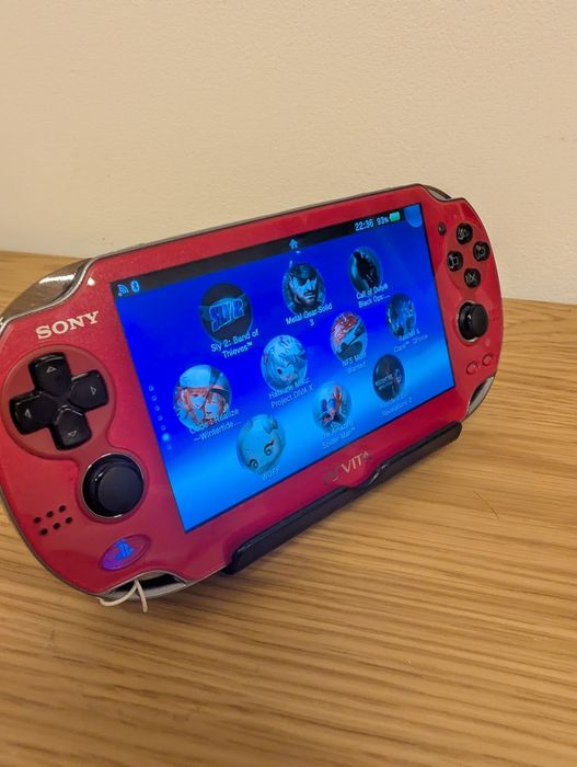 Playstation Vita OLED, Modat, 1500 jocuri, 10 in 1