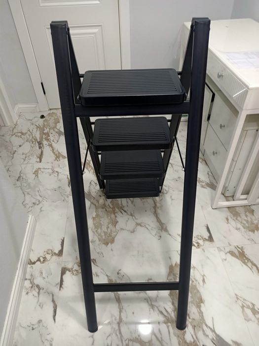 Продам стремянку