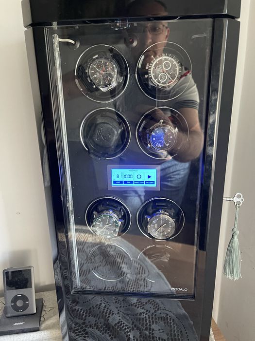 Vand dulap. Watch winder