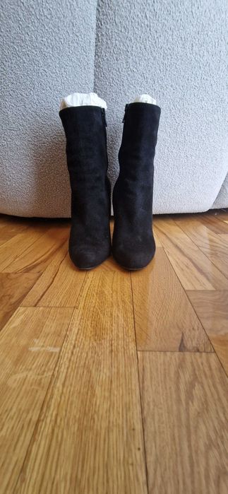 Incaltamine de iarna - Botine Louboutin