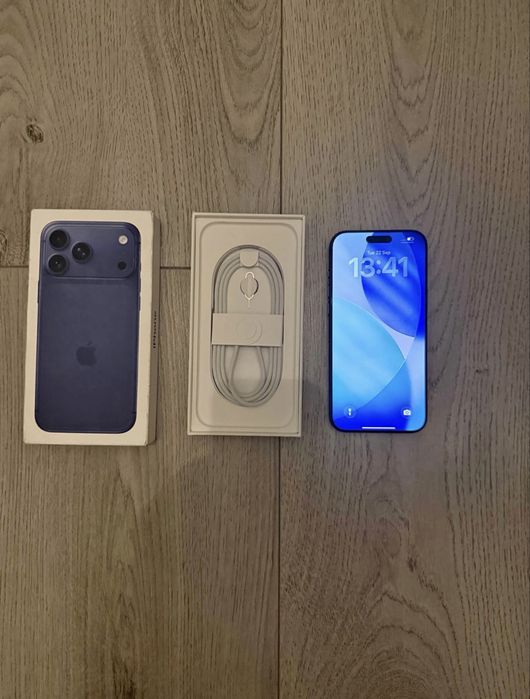 Iphone 17 pro max 256 blue