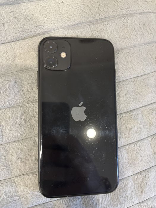 Продам Iphone 11