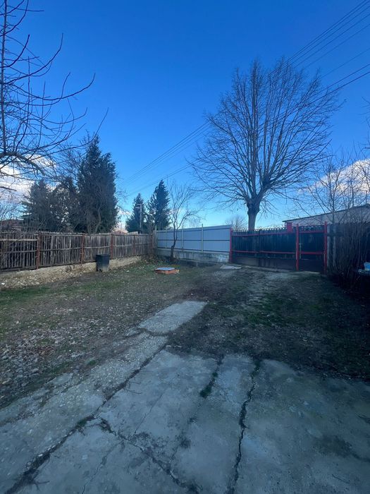 Casă de vânzare în Pîrscov, Buzău, 3 camere+ bucătărie+ baie, 500 mp,