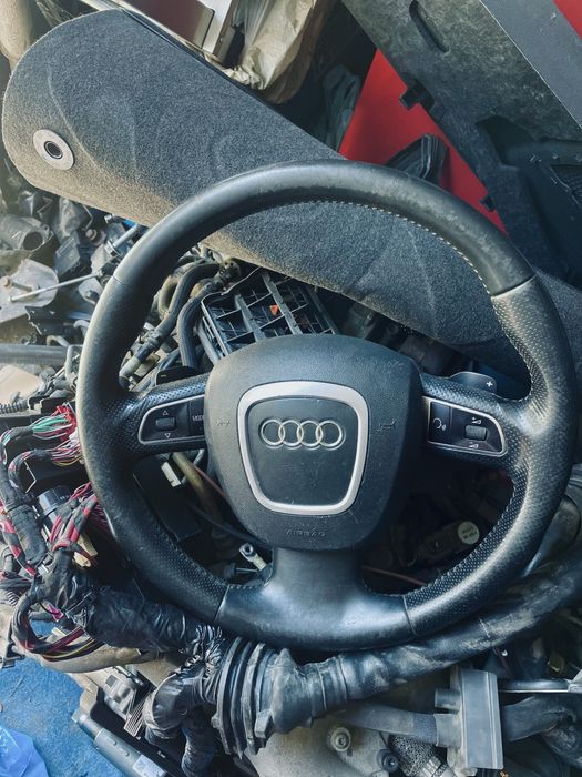 Ауди А5 (AUDI A5)2,7D 190 k.c на ЧАСТИ