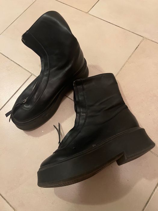 Много топли зимни  Боти